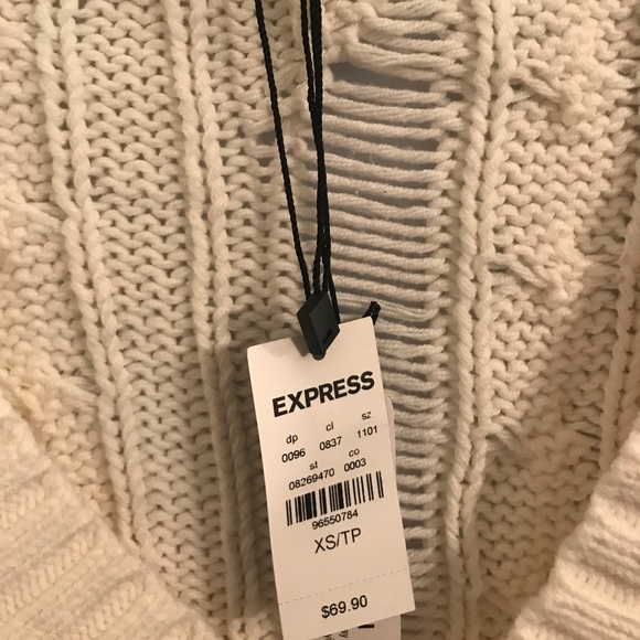 Express cream v-neck sweater - Picture 2 of 5